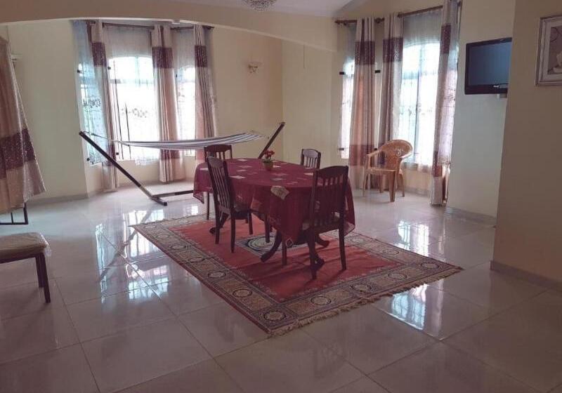 تختخواب و صبحانه Luxor Residence Guesthouse