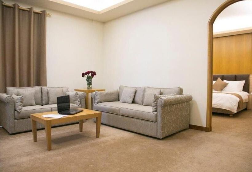 Hotel Bzommar Palace