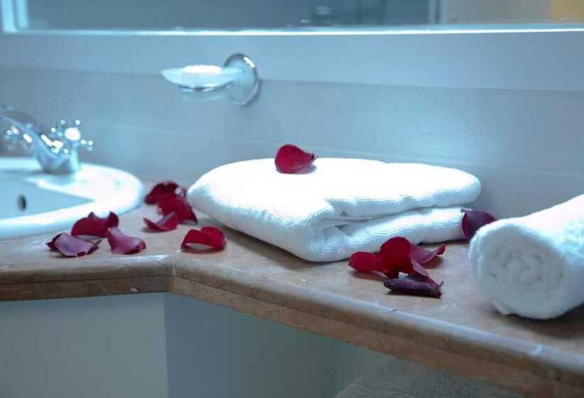 Hotel Bzommar Palace