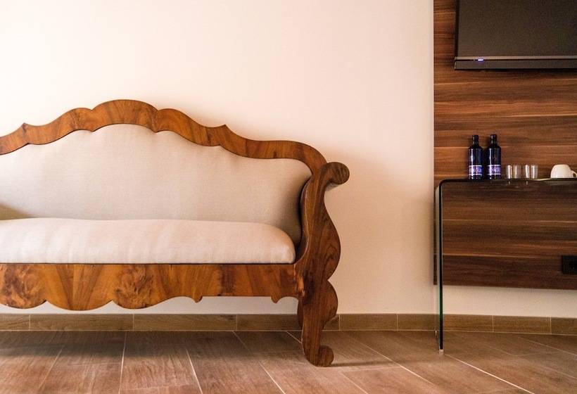 هتل Ti Central Maria