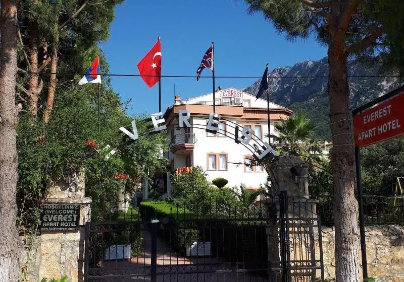 Hotelli Everest Apart