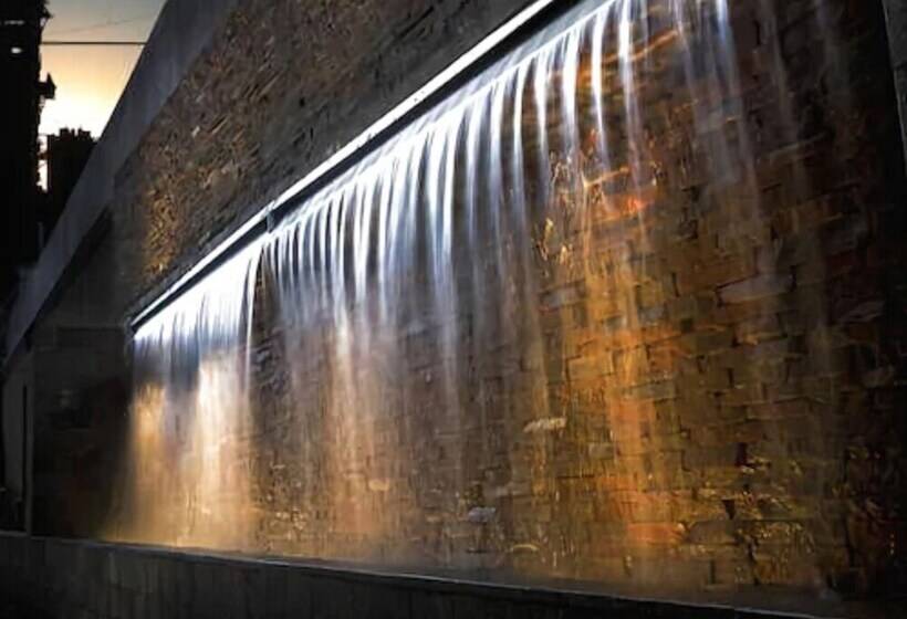 酒店 Metropolitano Supara