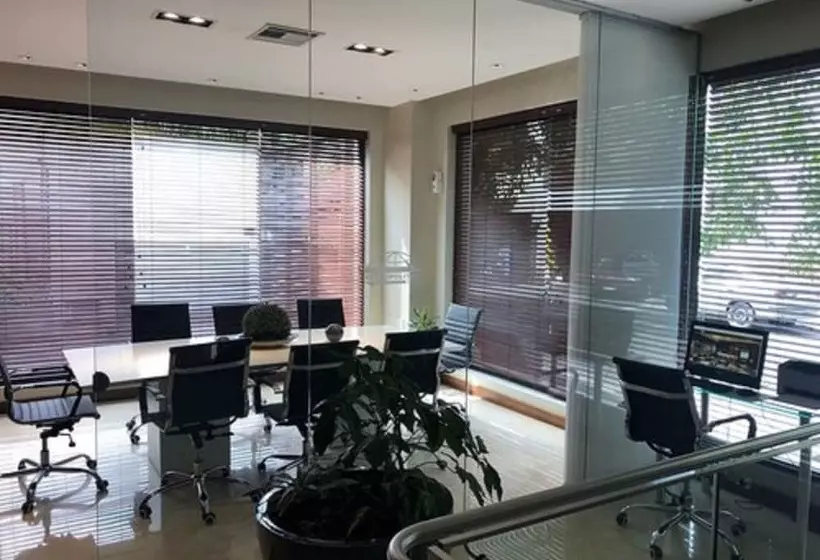 Hotelli Metropolitano Supara