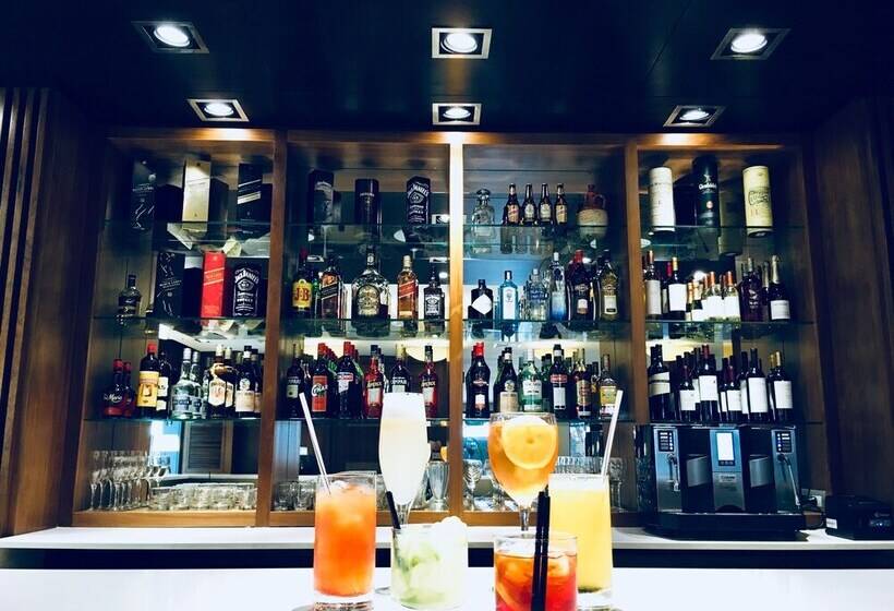 酒店 Metropolitano Supara