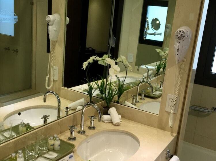 酒店 Metropolitano Supara