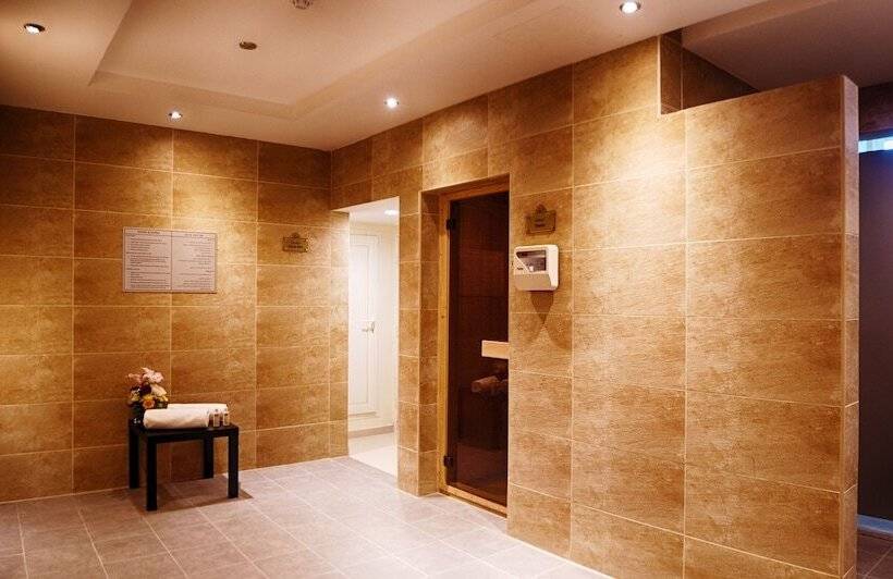 Rose Park Hotel   Al Barsha, Opposite Metro Station