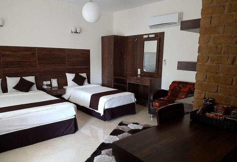 هتل Tourist Shiraz