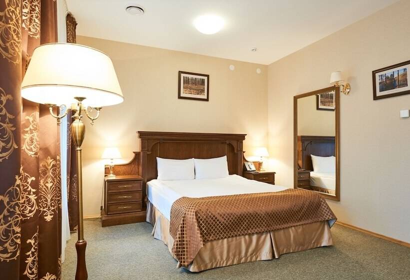 هتل Victoria Na Zamkovoy