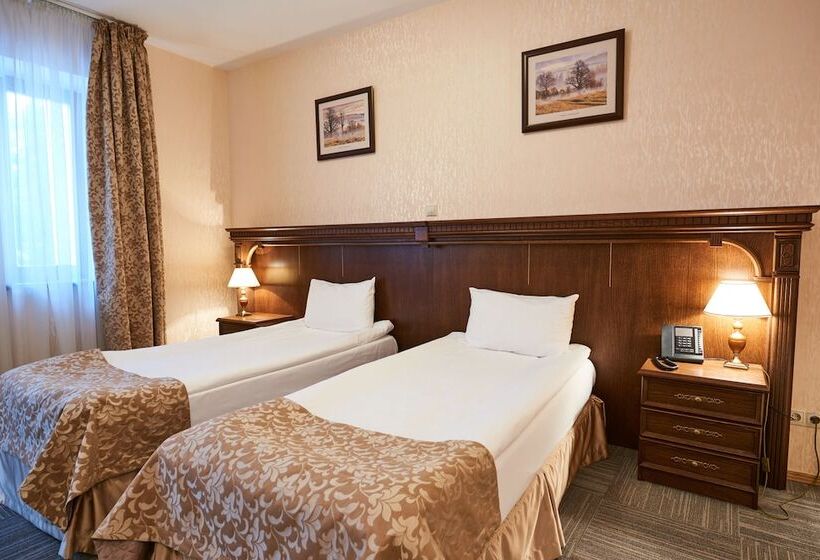 هتل Victoria Na Zamkovoy