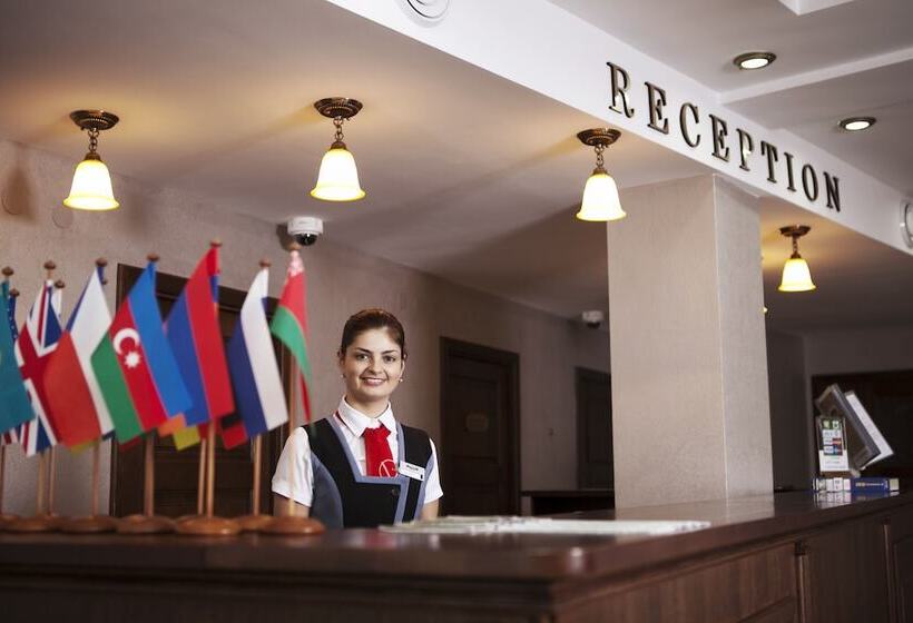 هتل Victoria Na Zamkovoy