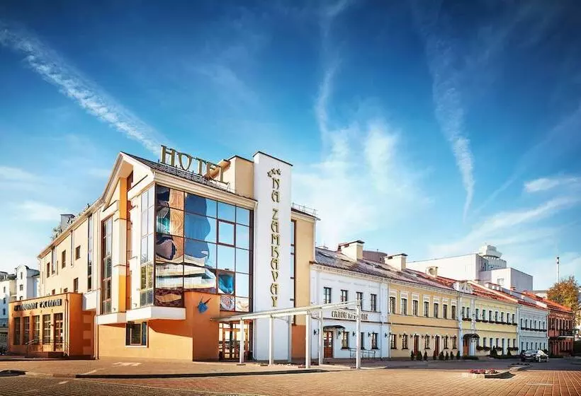 هتل Victoria Na Zamkovoy