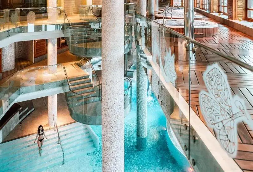Sport Hotel Village