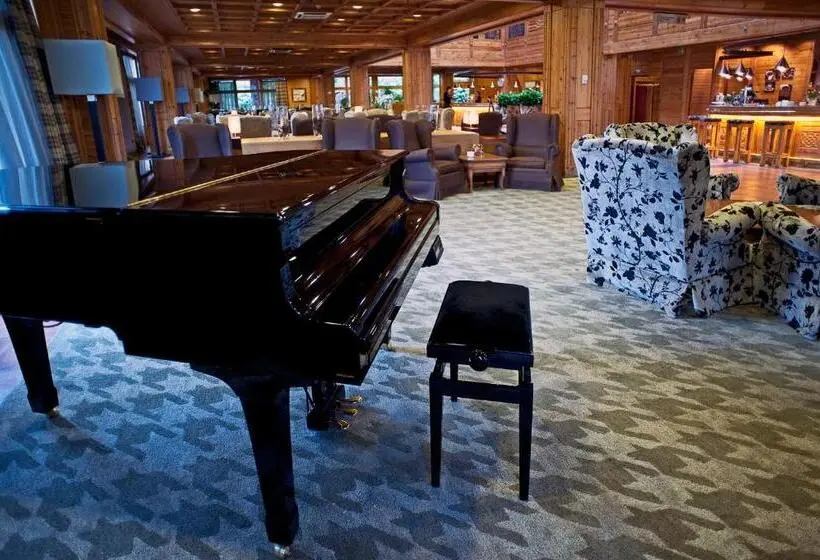 Sport Hotel Village
