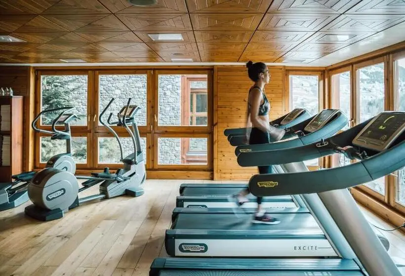 Sport Hotel Village