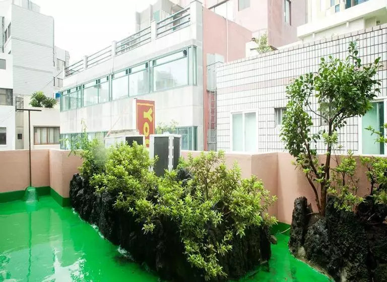 Retkeilymaja You&i Guesthouse