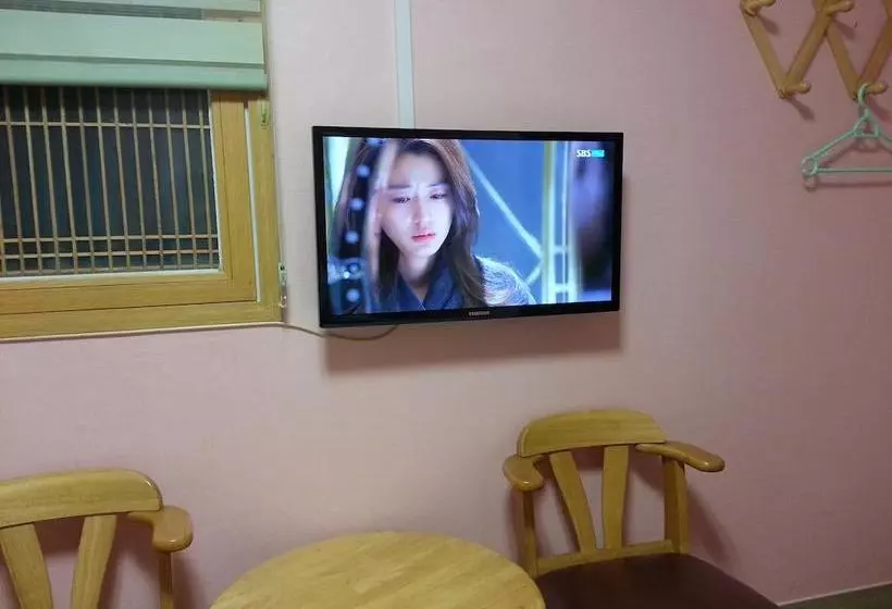 Retkeilymaja You&i Guesthouse