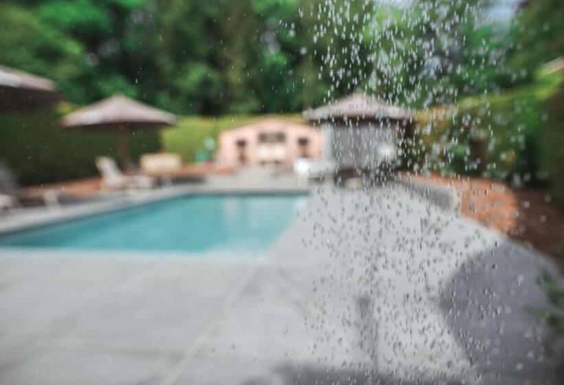 Отель Au Coeur De Lacuisine