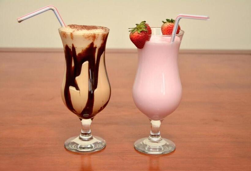 فندق Grandeur East