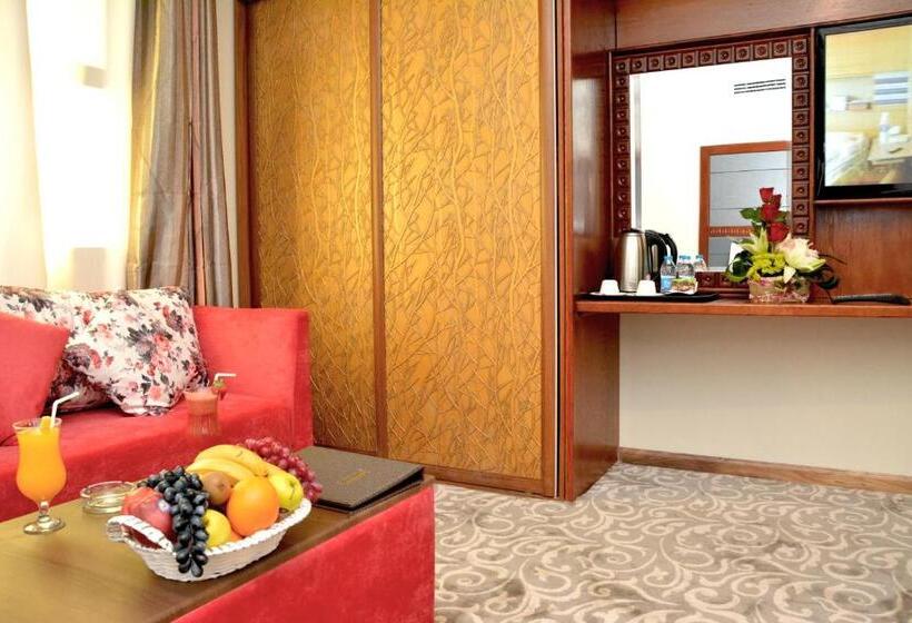 فندق Grandeur East