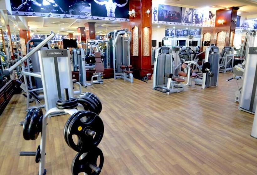 فندق Grandeur East