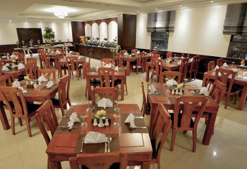 فندق Grandeur East