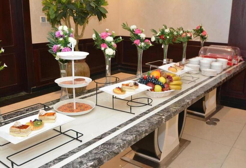 فندق Grandeur East