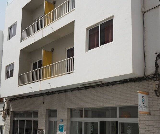 فندق Hostal San Gines