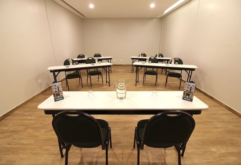 호텔 Impar Suites Barao De Cocais