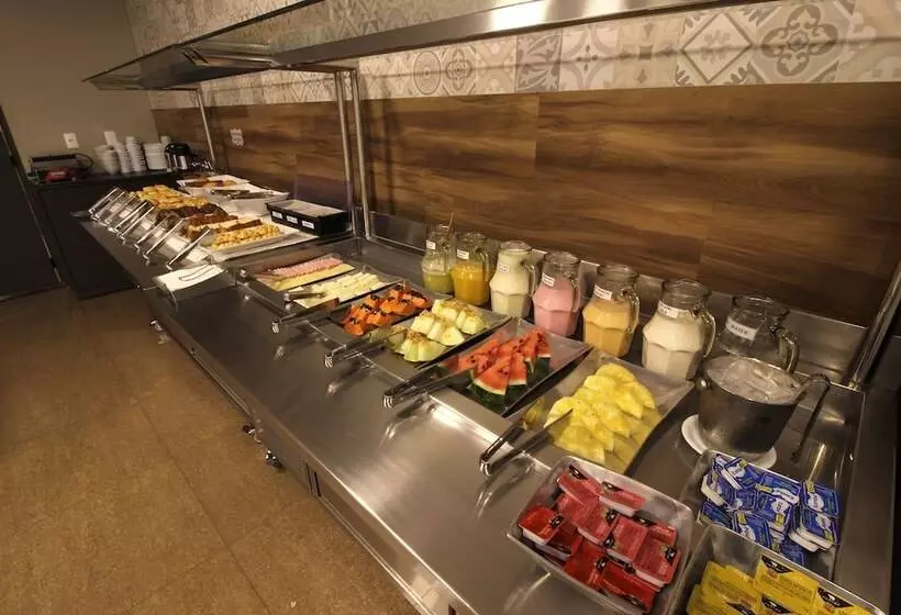 ホテル Impar Suites Barao De Cocais