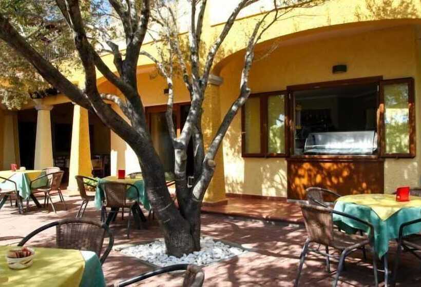 Отель Lu Pitrali