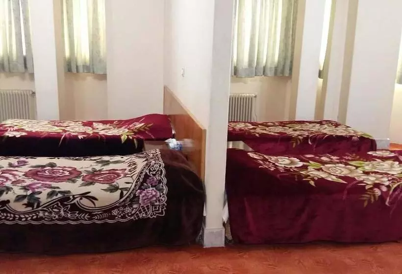 هتل Resalat