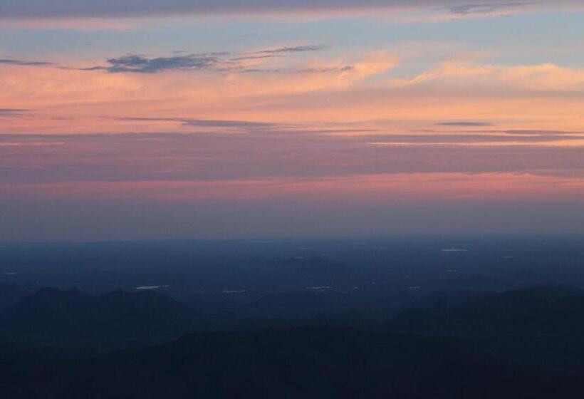 فندق The Mist Holiday Bungalow