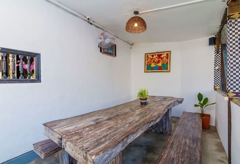 Отель Airy Legian Gang Bendesa 4 Kuta Bali