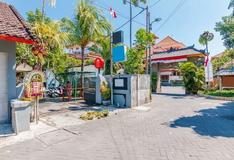 ホテル Airy Legian Gang Bendesa 4 Kuta Bali