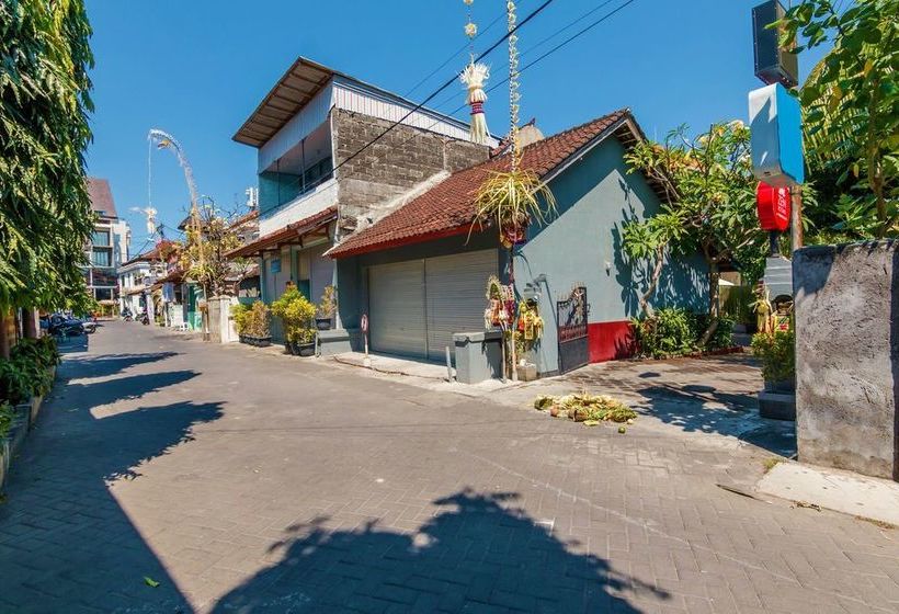 Отель Airy Legian Gang Bendesa 4 Kuta Bali