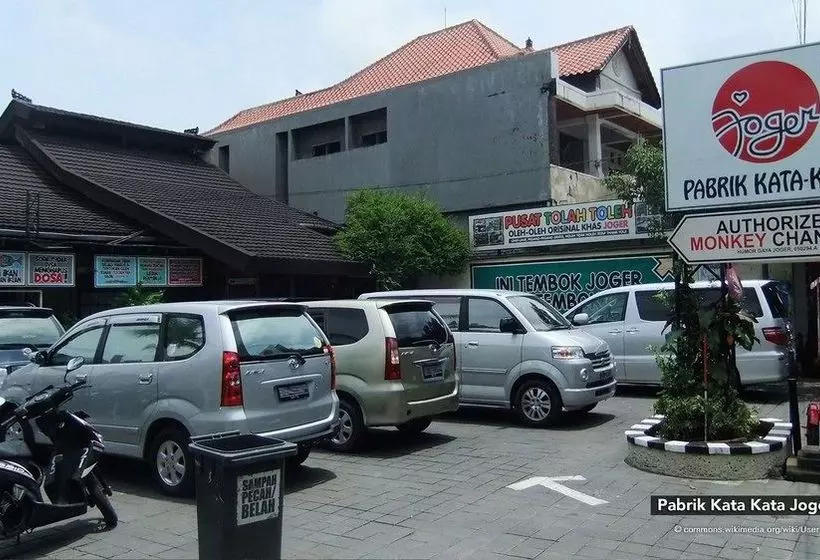 ホテル Airy Legian Gang Bendesa 4 Kuta Bali