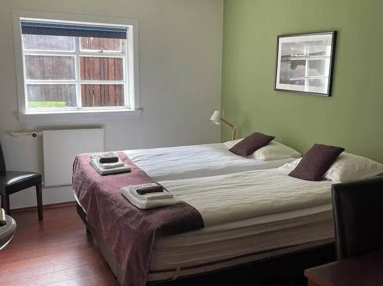 Aamiaismajoitus (B&B) Guesthouse Grái Hundurinn