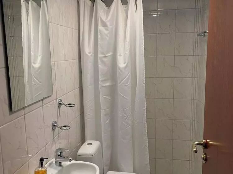 Aamiaismajoitus (B&B) Guesthouse Grái Hundurinn