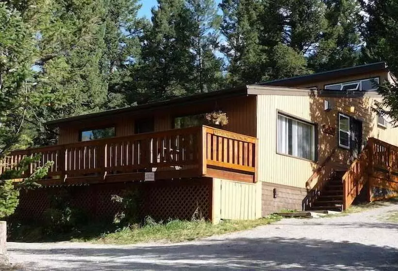 Canmore Alpine Hostel   Alpine Club Of Canada