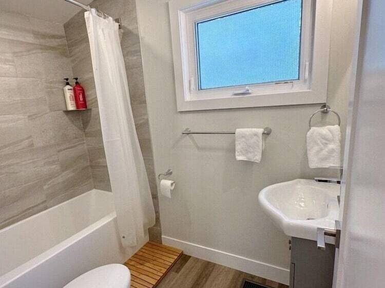 Canmore Alpine Hostel Alpine Club Of Canada