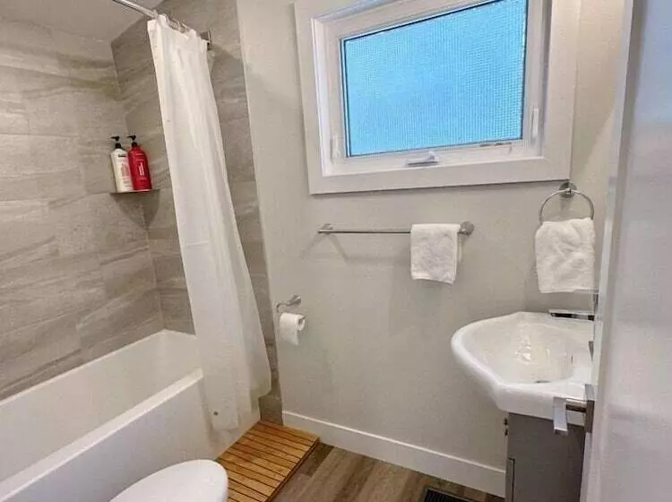 Canmore Alpine Hostel   Alpine Club Of Canada