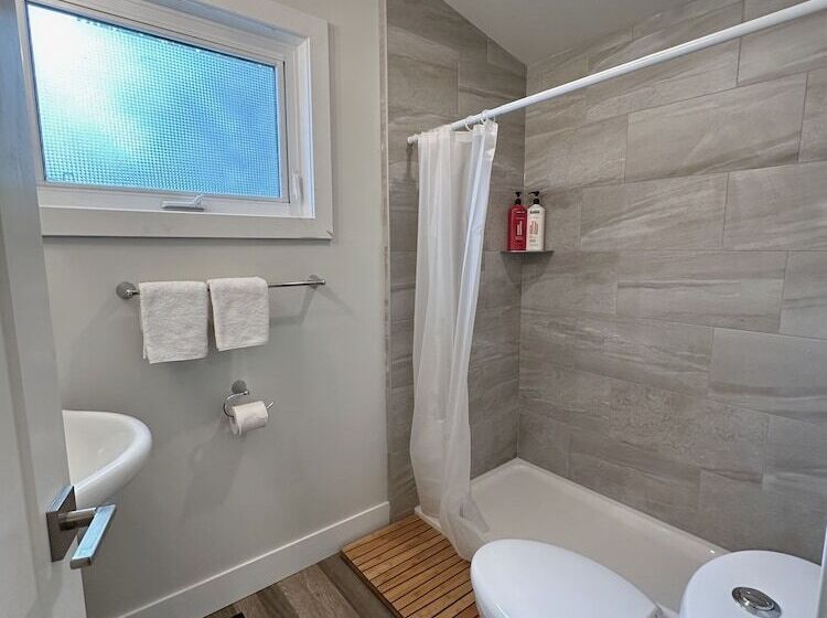 Canmore Alpine Hostel Alpine Club Of Canada