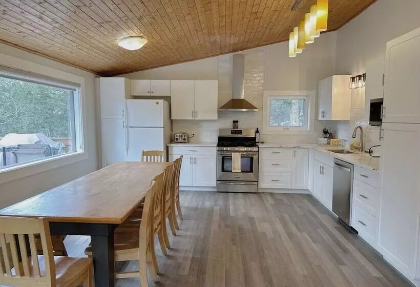 Canmore Alpine Hostel   Alpine Club Of Canada