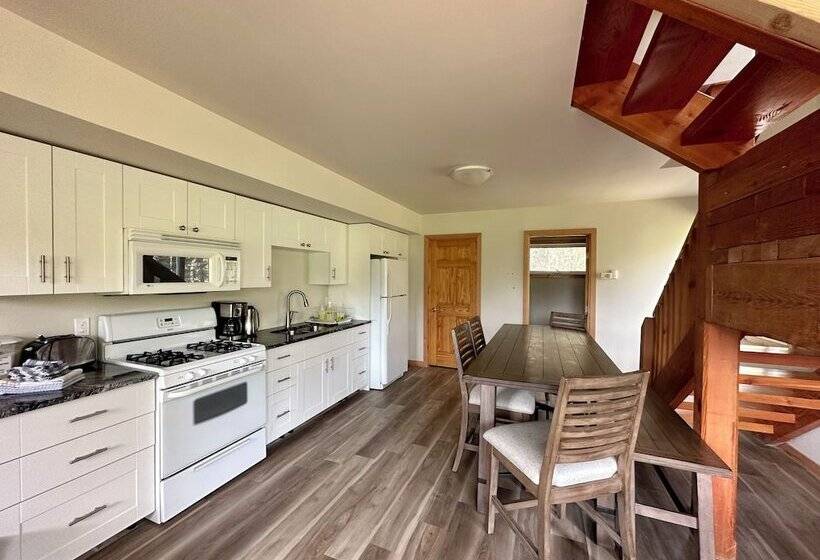 Canmore Alpine Hostel Alpine Club Of Canada