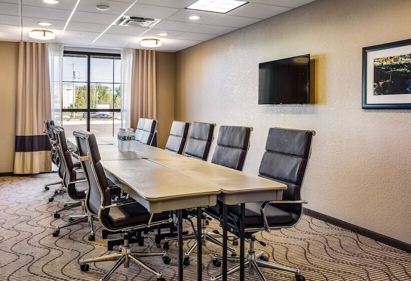 فندق Comfort Inn & Suites Niagara Falls Blvd Usa