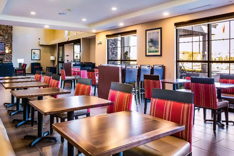 هتل Comfort Inn & Suites Niagara Falls Blvd Usa