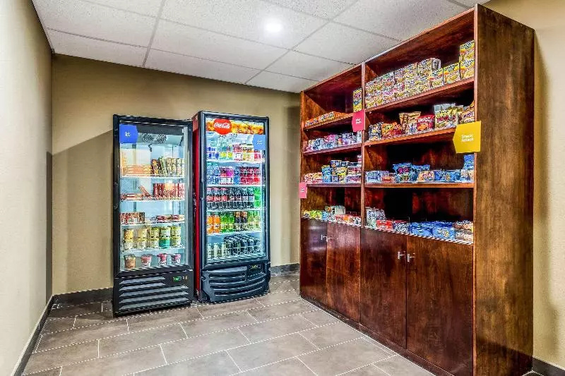 Hotelli Comfort Suites