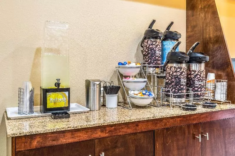 Hotelli Comfort Suites