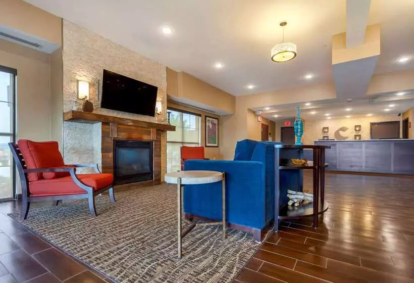 Hotelli Comfort Suites La Vista  Omaha