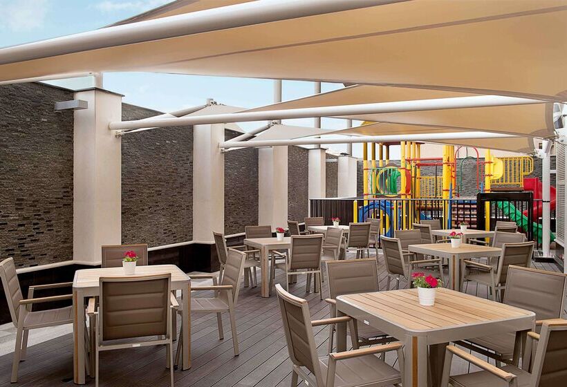 ホテル Hilton Garden Inn Al Khobar